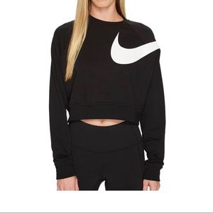 Nike cropped versa sweater size M